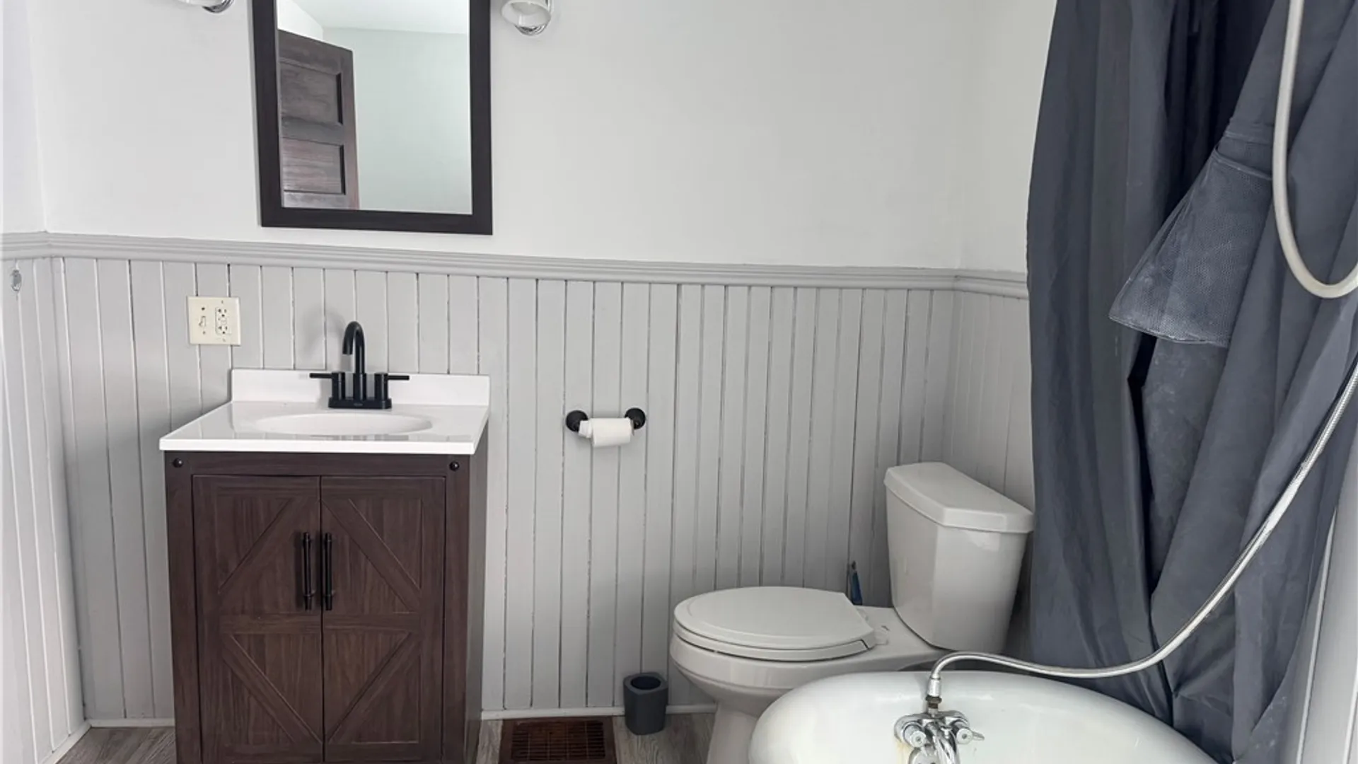 Property at 31 Howard Avenue, Dunkirk, NY 14048 17