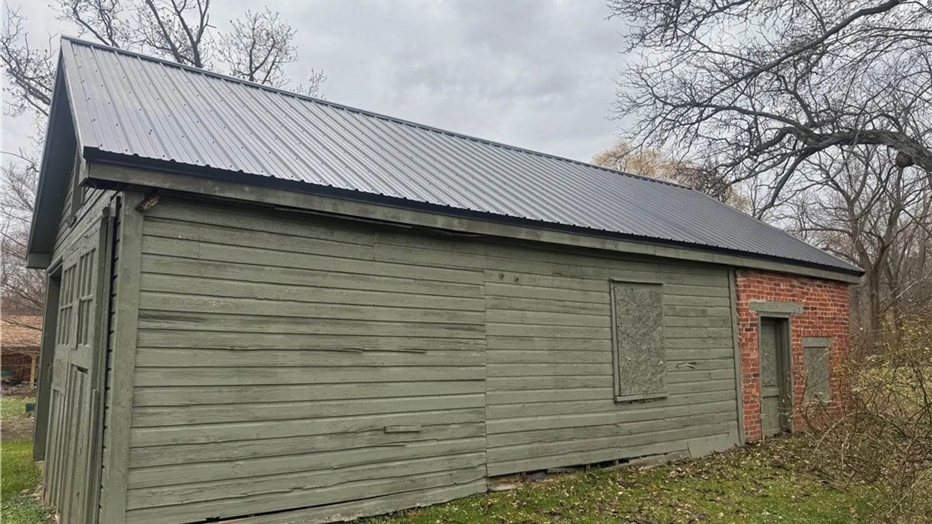 Property at 31 Howard Avenue, Dunkirk, NY 14048 4