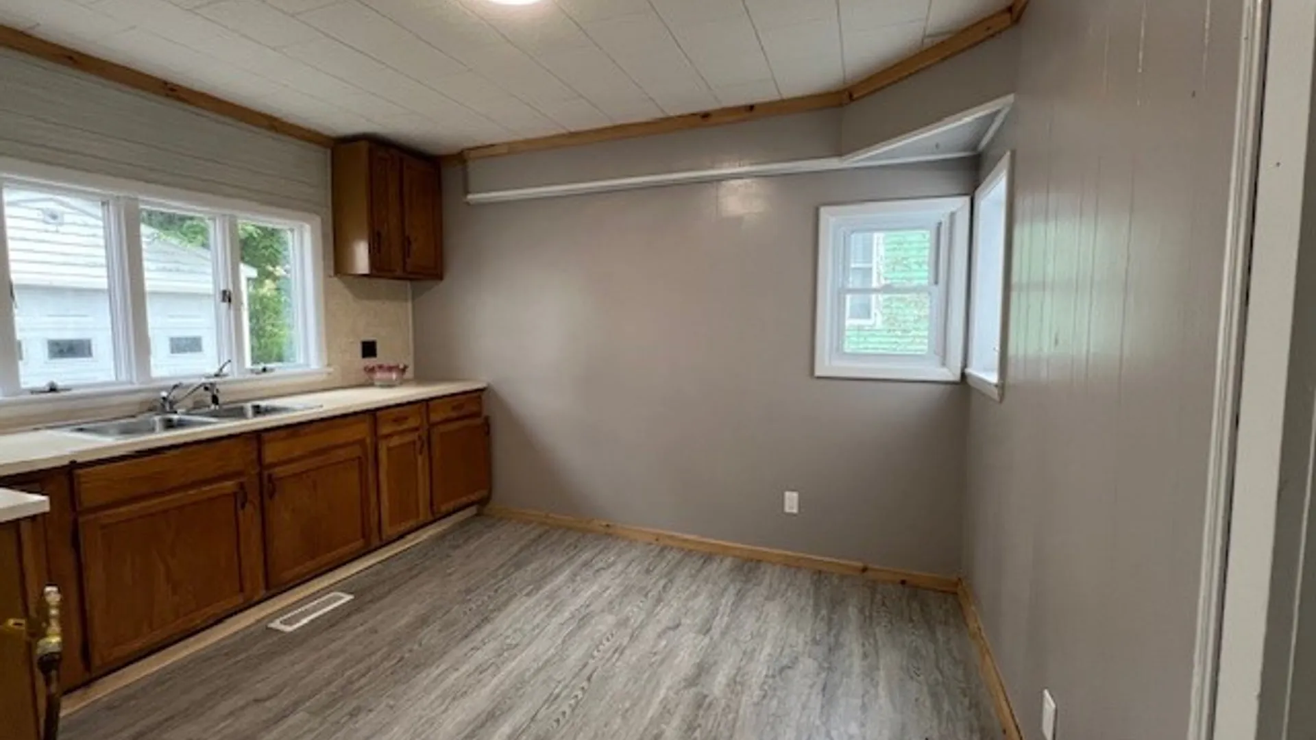 Property at 23 Waverly Street, New Albion, NY 14719 28
