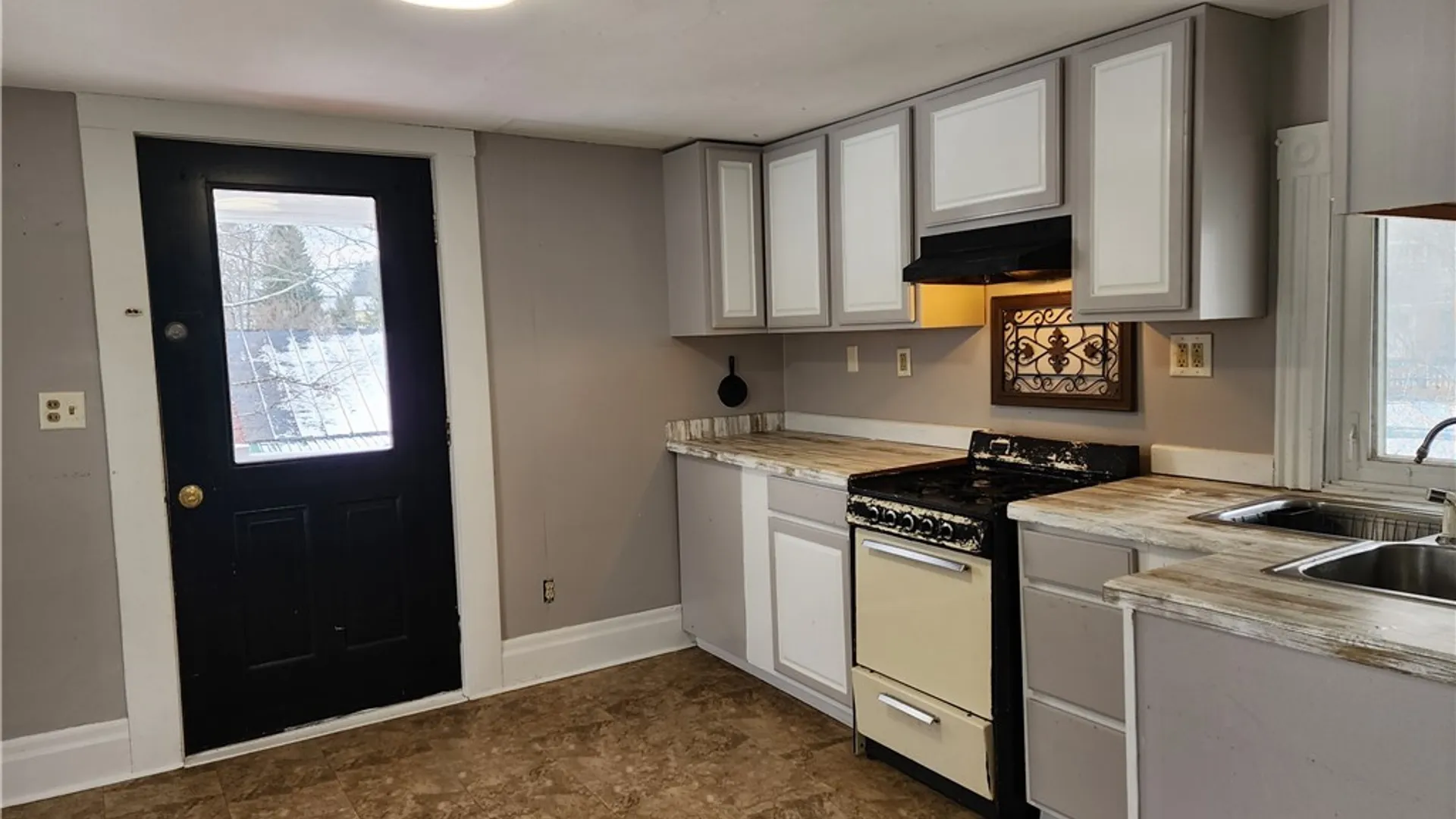 Property at 23 Waverly Street, New Albion, NY 14719 9