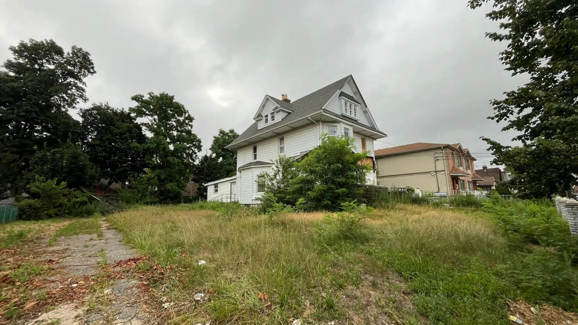 Property at 137-26 224th St, Laurelton, NY 11413 13