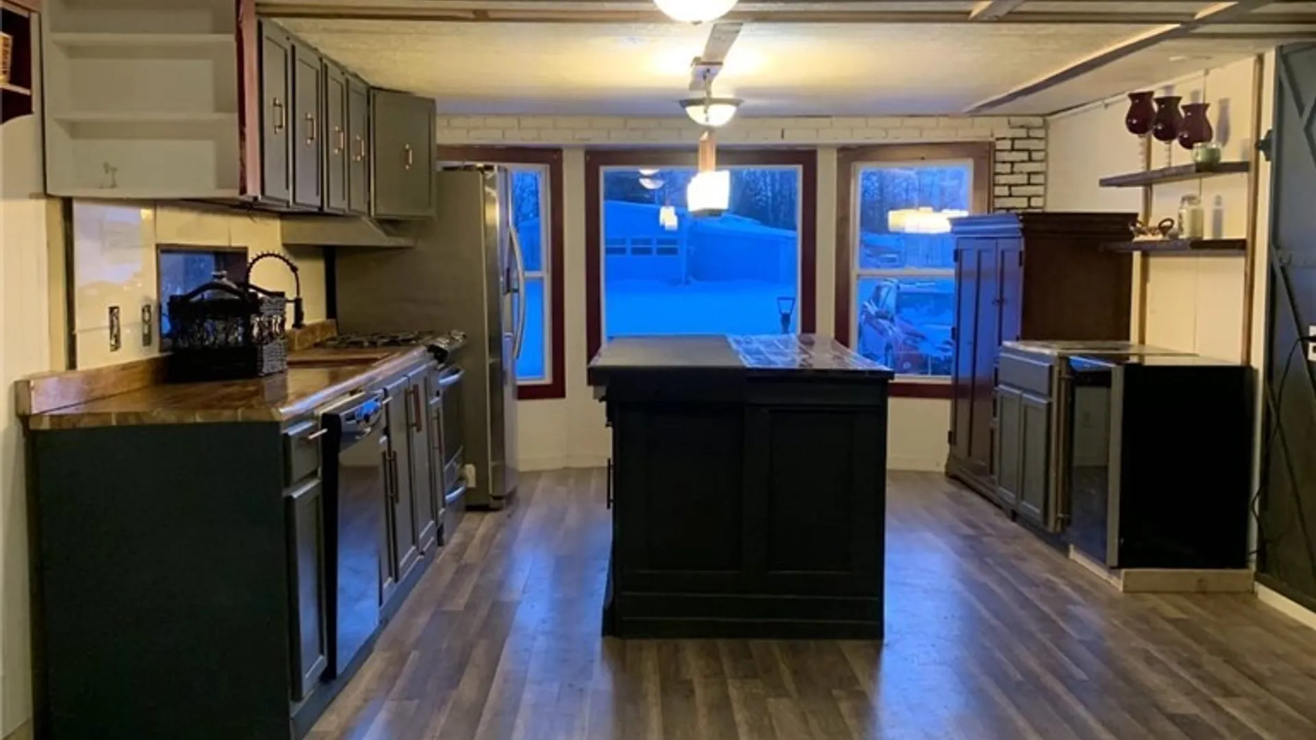 Property at 6 Highridge, Hamburg, NY 14075 4