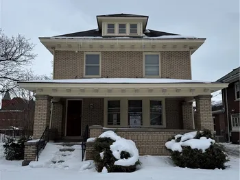 121 Humboldt Parkway, Buffalo, NY 14214