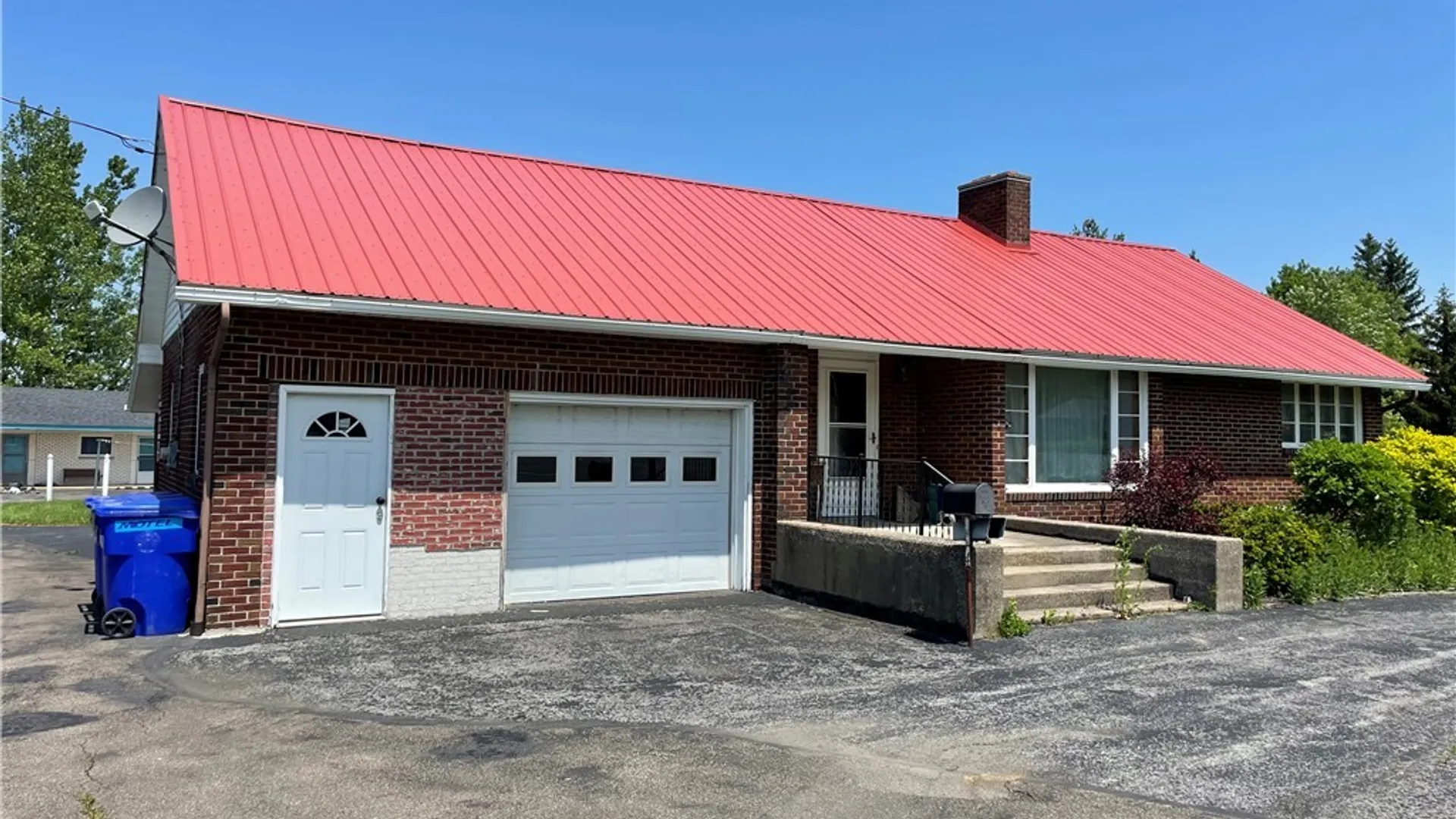 Property at 1650 & 1630 Southwestern Boulevard, West Seneca, NY 14224 4