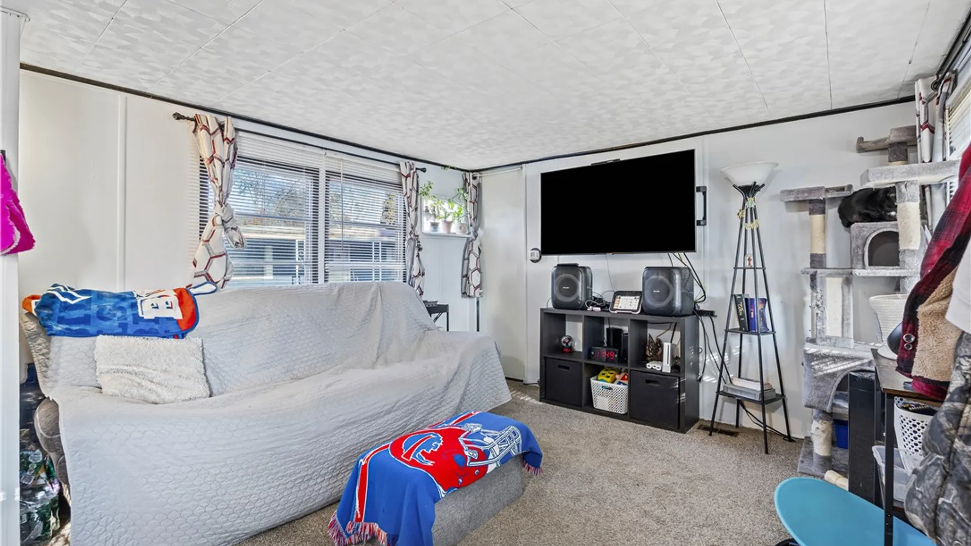 Property at 3902 lockport olcott rd, Lockport City, NY 14094 16