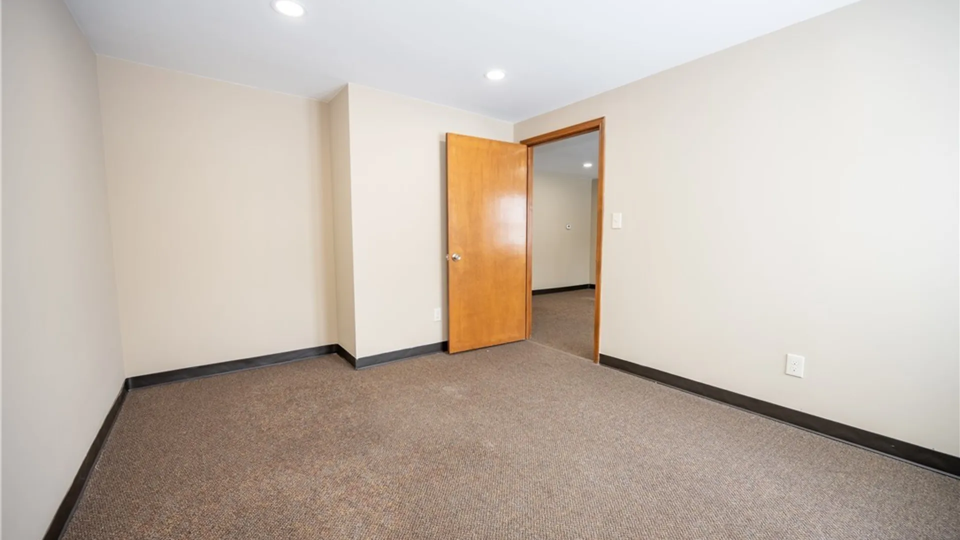 Property at 2195 Sheridan, Suite 203 Drive, Tonawanda, NY 14223 11