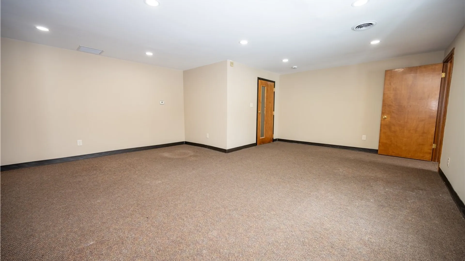 Property at 2195 Sheridan, Suite 203 Drive, Tonawanda, NY 14223 7