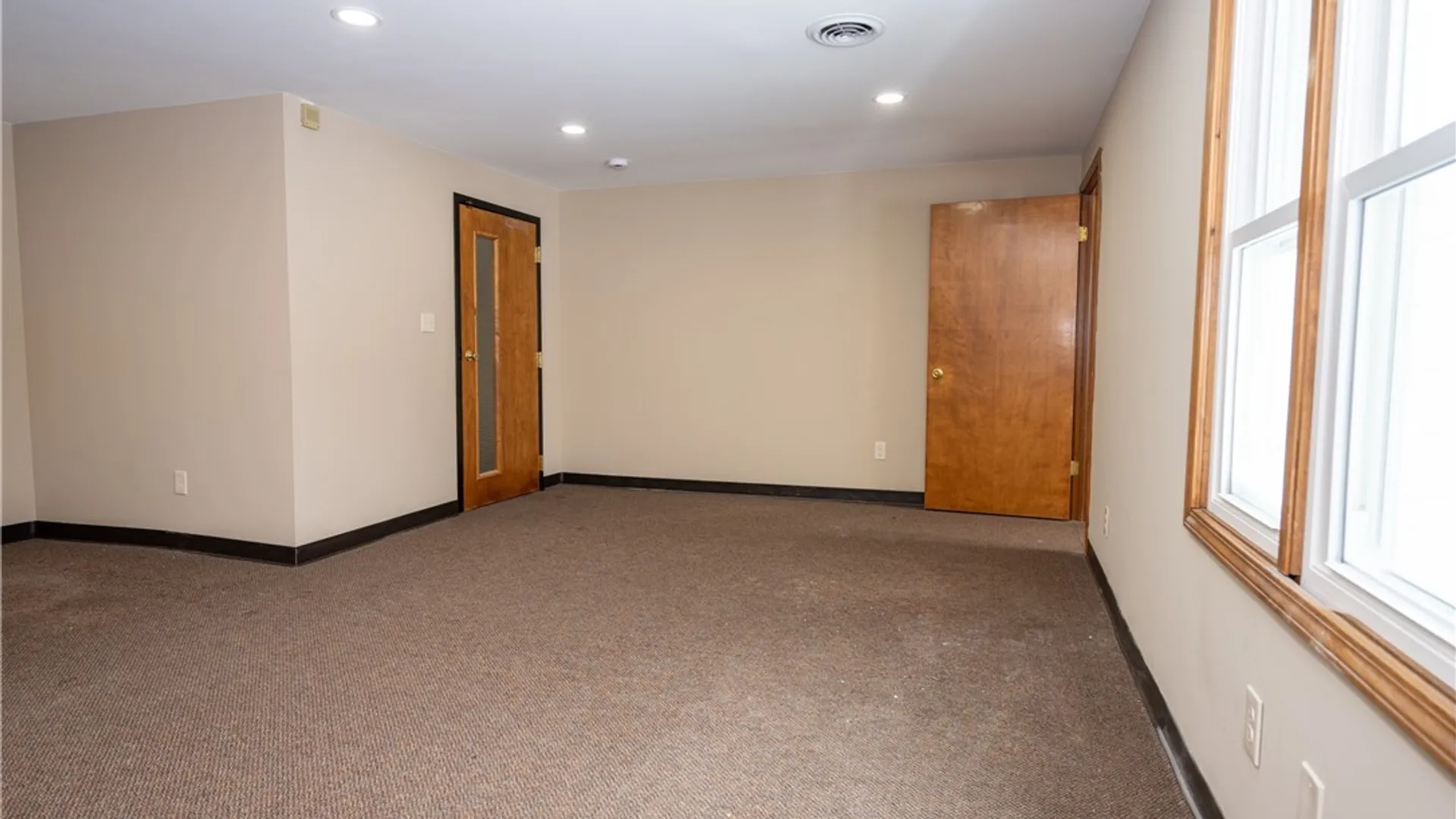 Property at 2195 Sheridan, Suite 203 Drive, Tonawanda, NY 14223 8