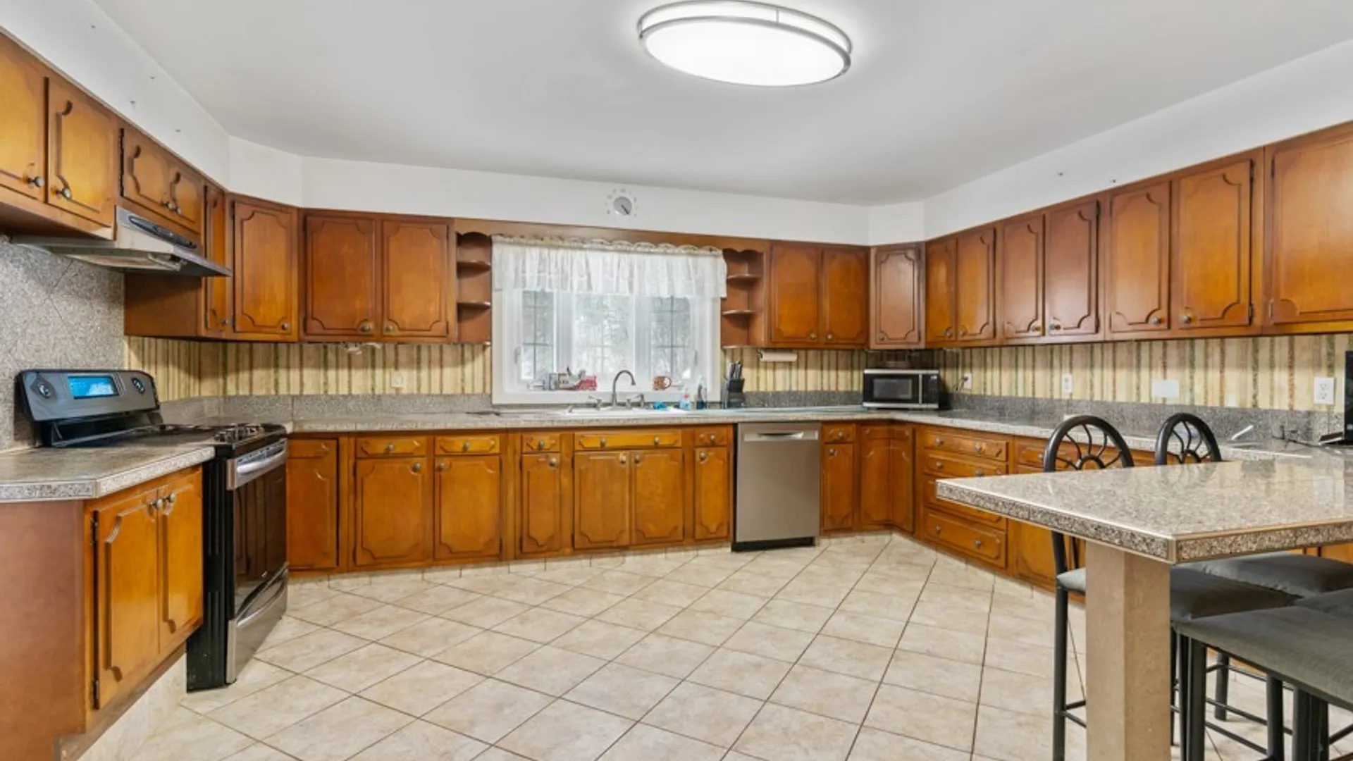 Property at 2784 State Rt 51, German Flatts, NY 13357 6