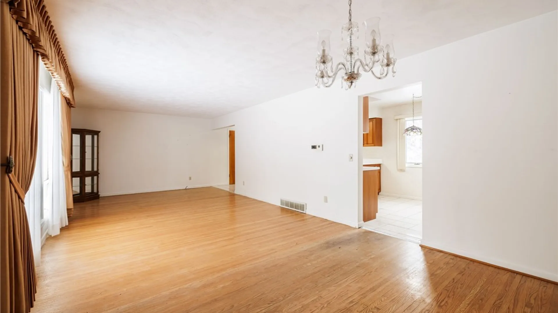 Property at 254 Parkview Drive, Penfield, NY 14625 14