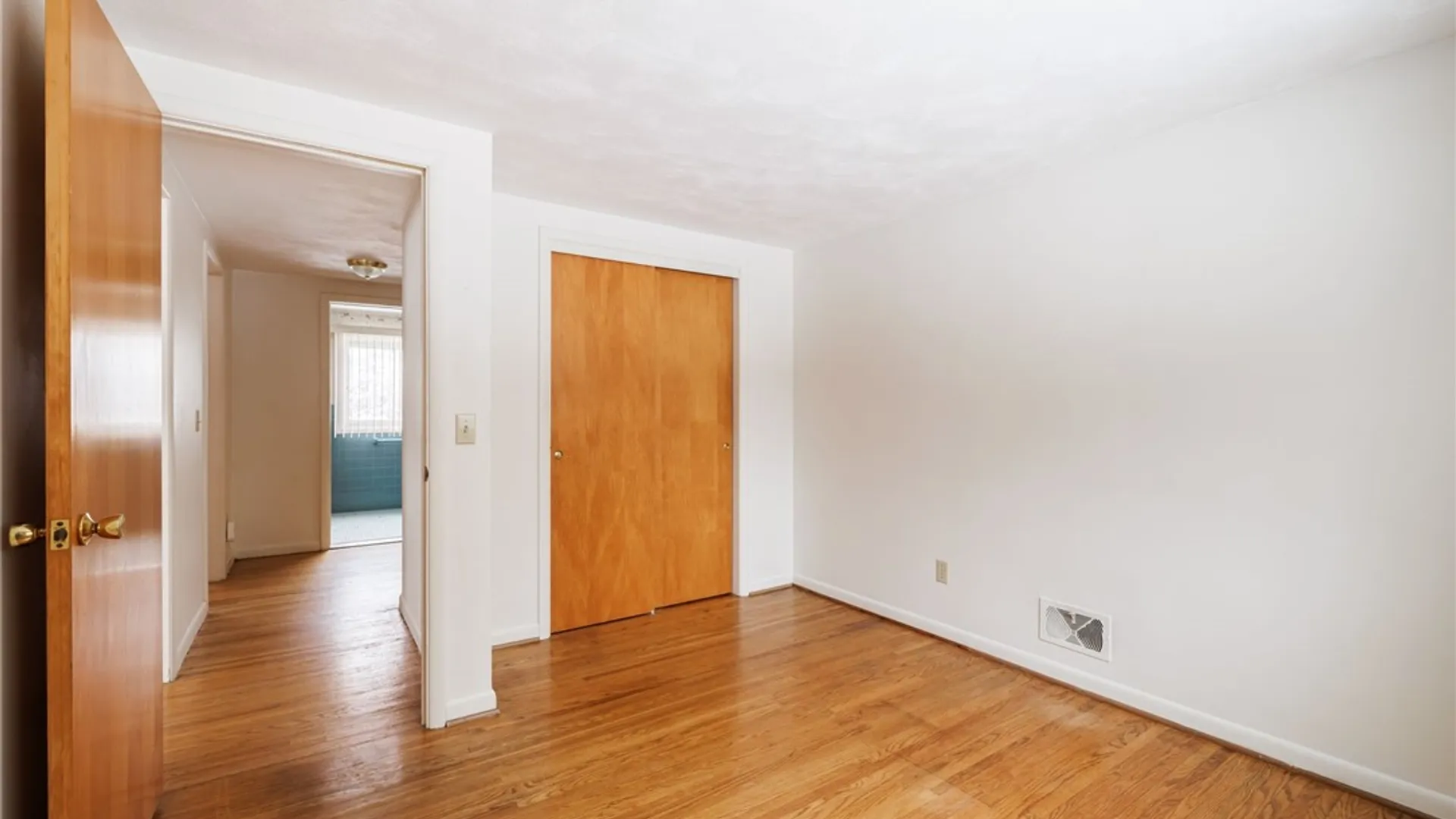 Property at 254 Parkview Drive, Penfield, NY 14625 22