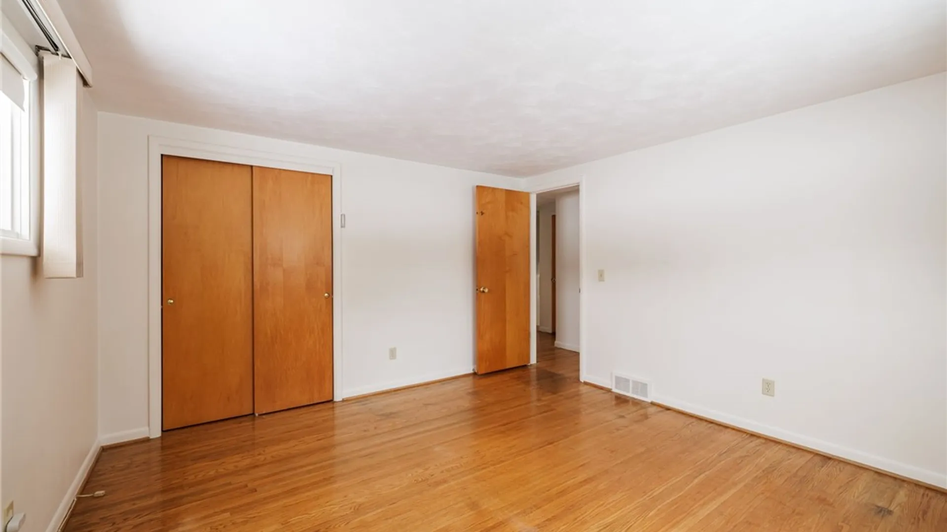 Property at 254 Parkview Drive, Penfield, NY 14625 24