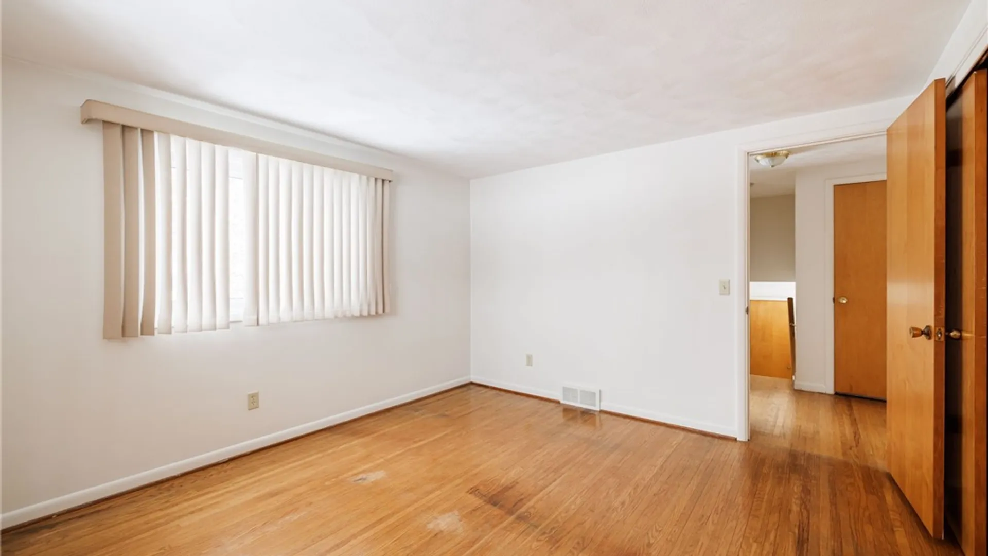 Property at 254 Parkview Drive, Penfield, NY 14625 25