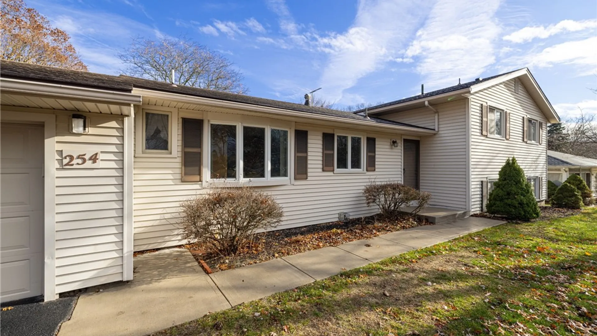 Property at 254 Parkview Drive, Penfield, NY 14625 3