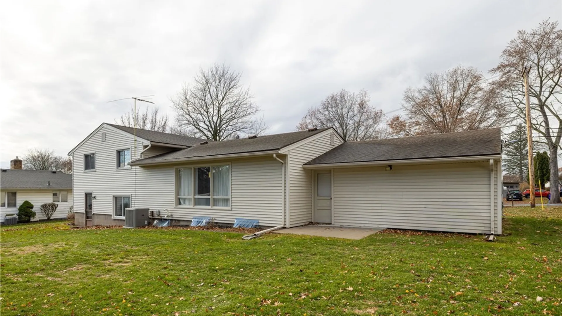 Property at 254 Parkview Drive, Penfield, NY 14625 8