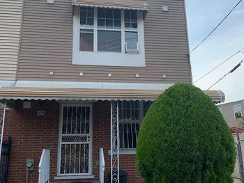 Property at 650 Williams Ave, Brooklyn, NY 11207