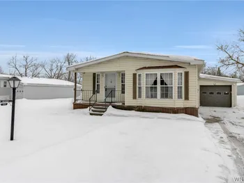 Property at 114 Lakewood Village Drive, Shelby, NY 14103