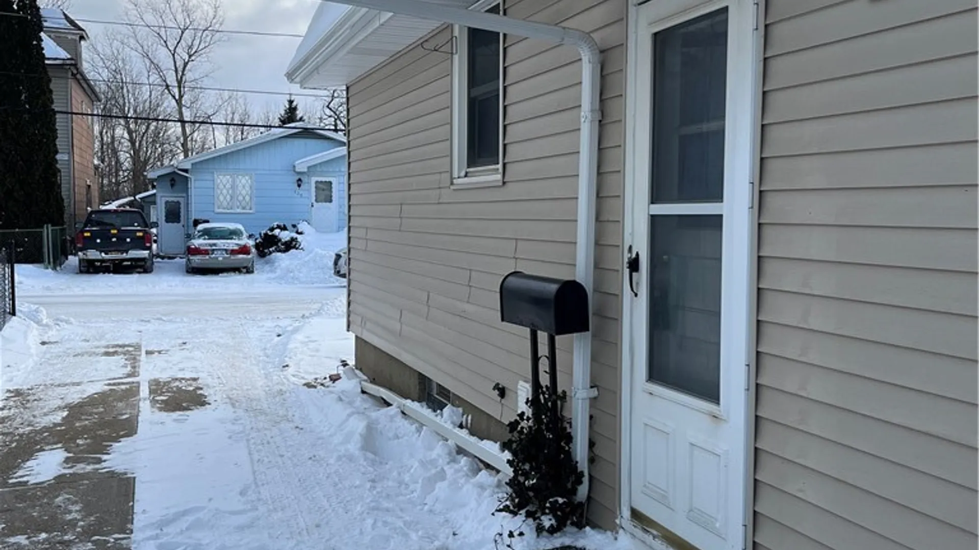 Property at 138 Cleveland Avenue, Lackawanna, NY 14218 4