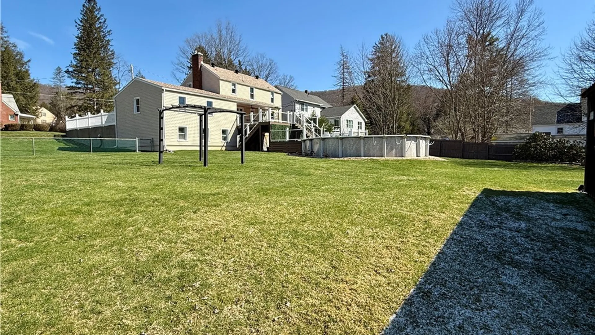 Property at 21 Fiske Avenue, Bradford Town, PA 16701 3