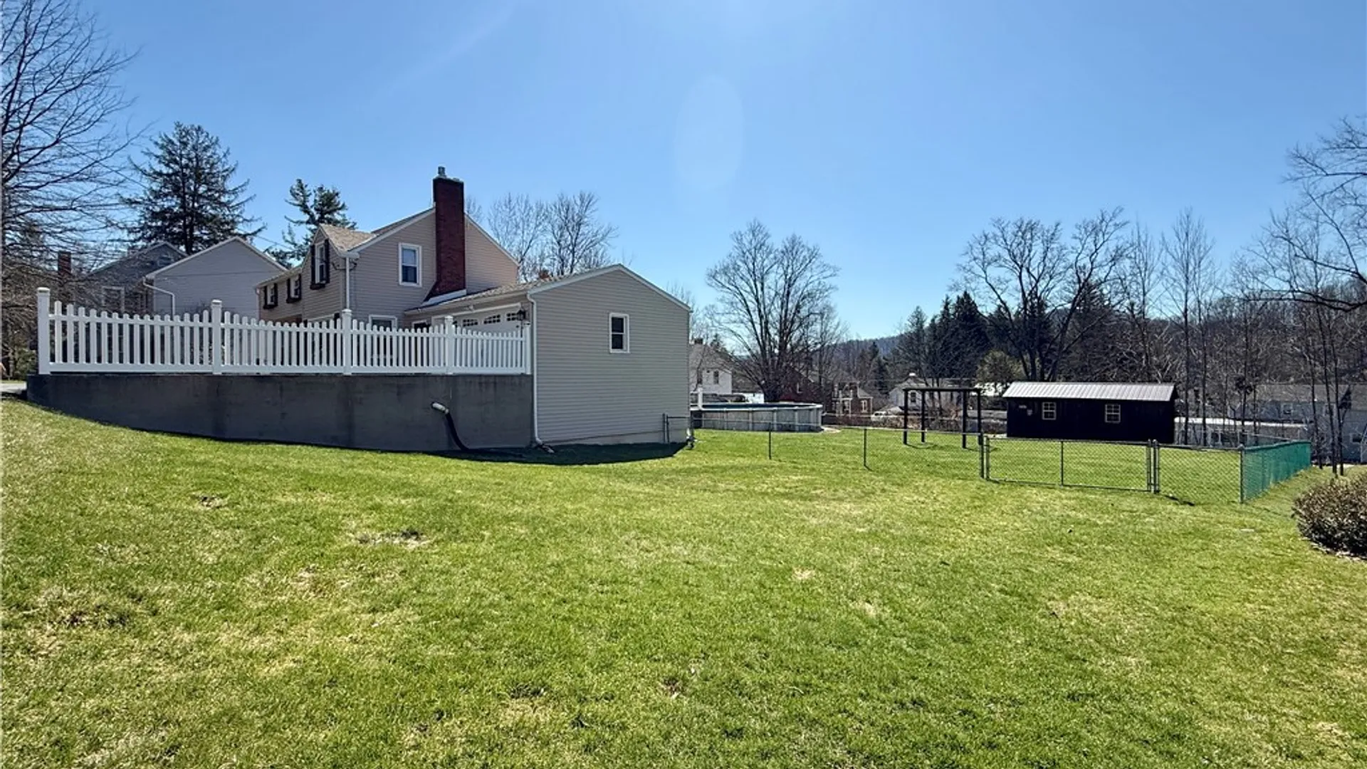 Property at 21 Fiske Avenue, Bradford Town, PA 16701 4