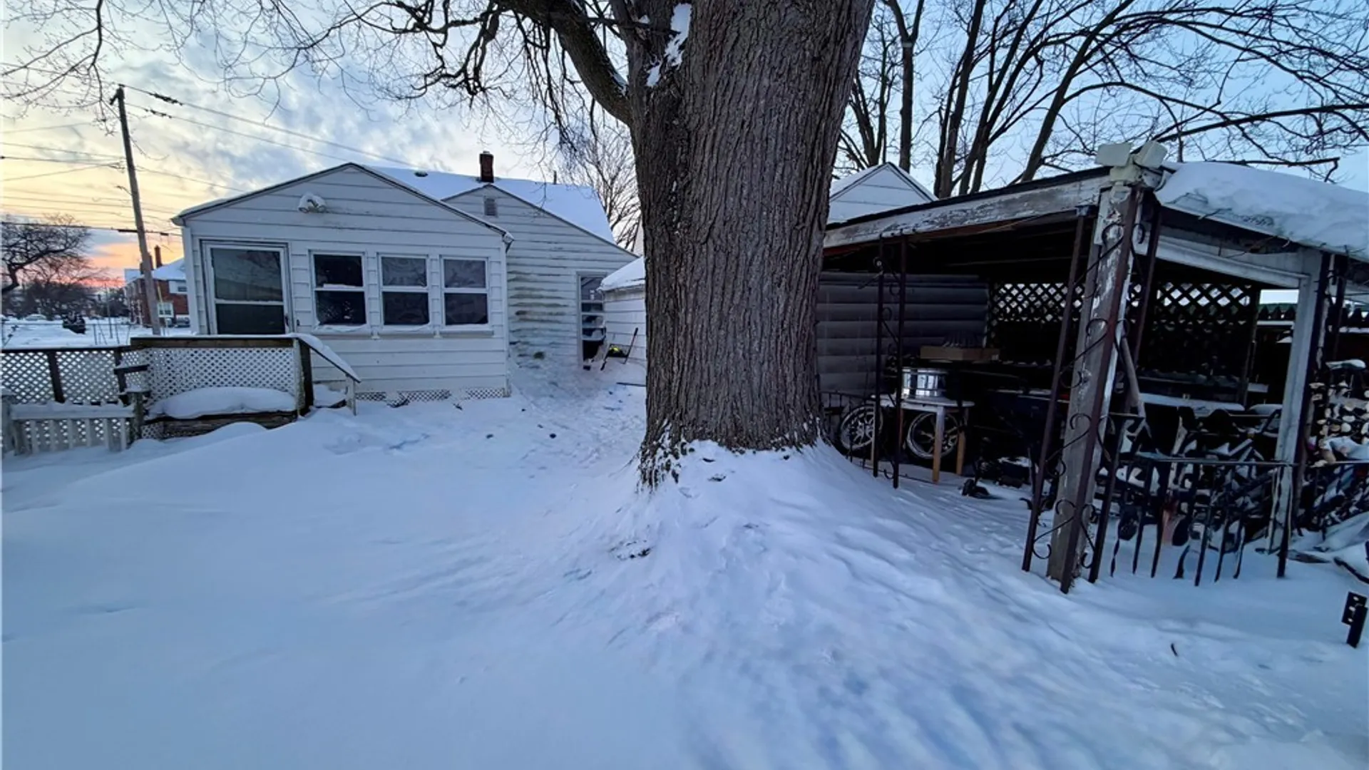 Property at 1239 Military Road, Niagara Falls, NY 14304 4