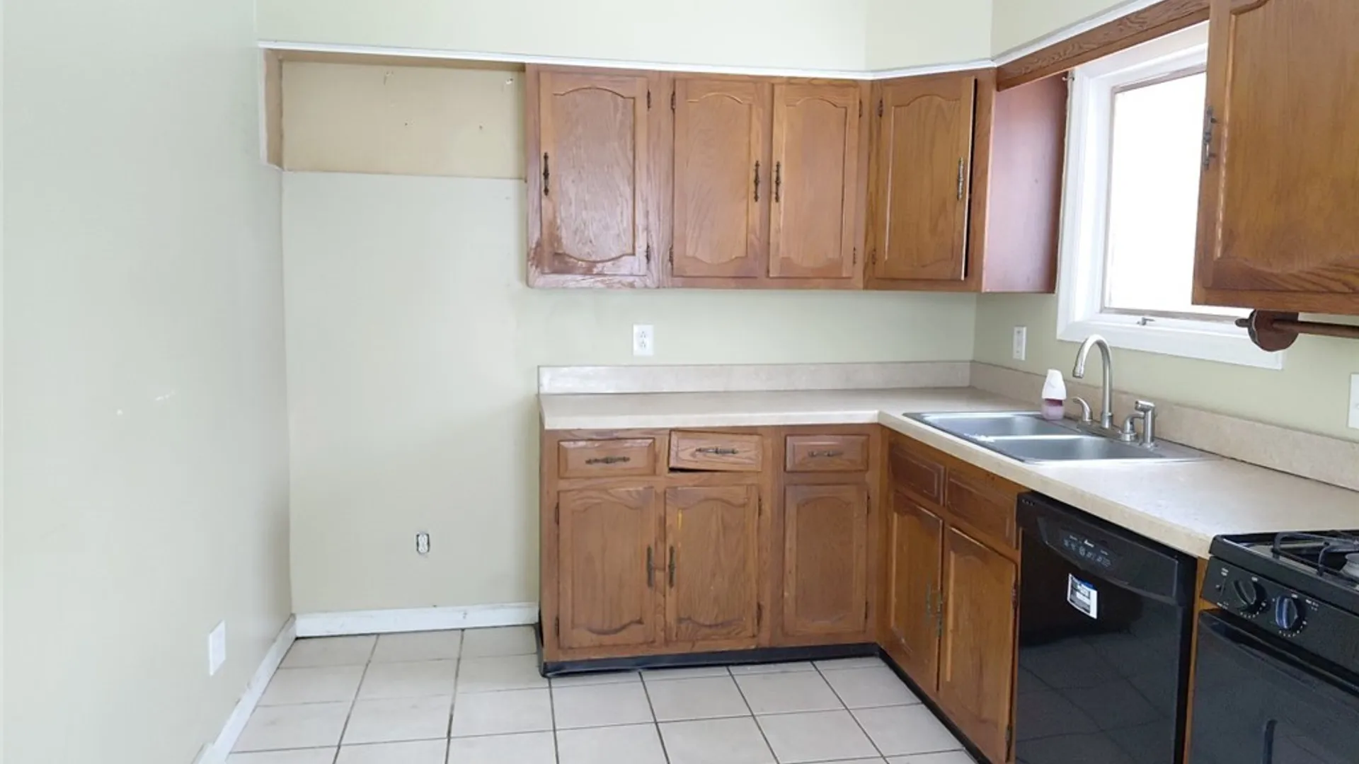 Property at 120 Hoover Drive, Onondaga, NY 13205 9