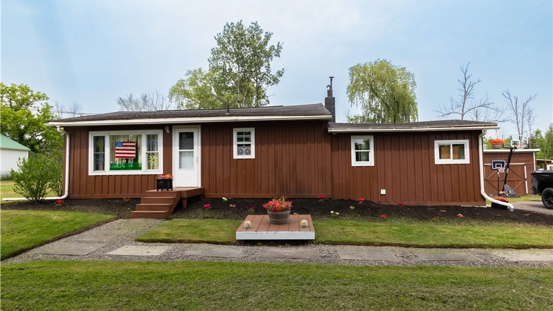 Property at 9576 Black Creek Road, Clay, NY 13029 4