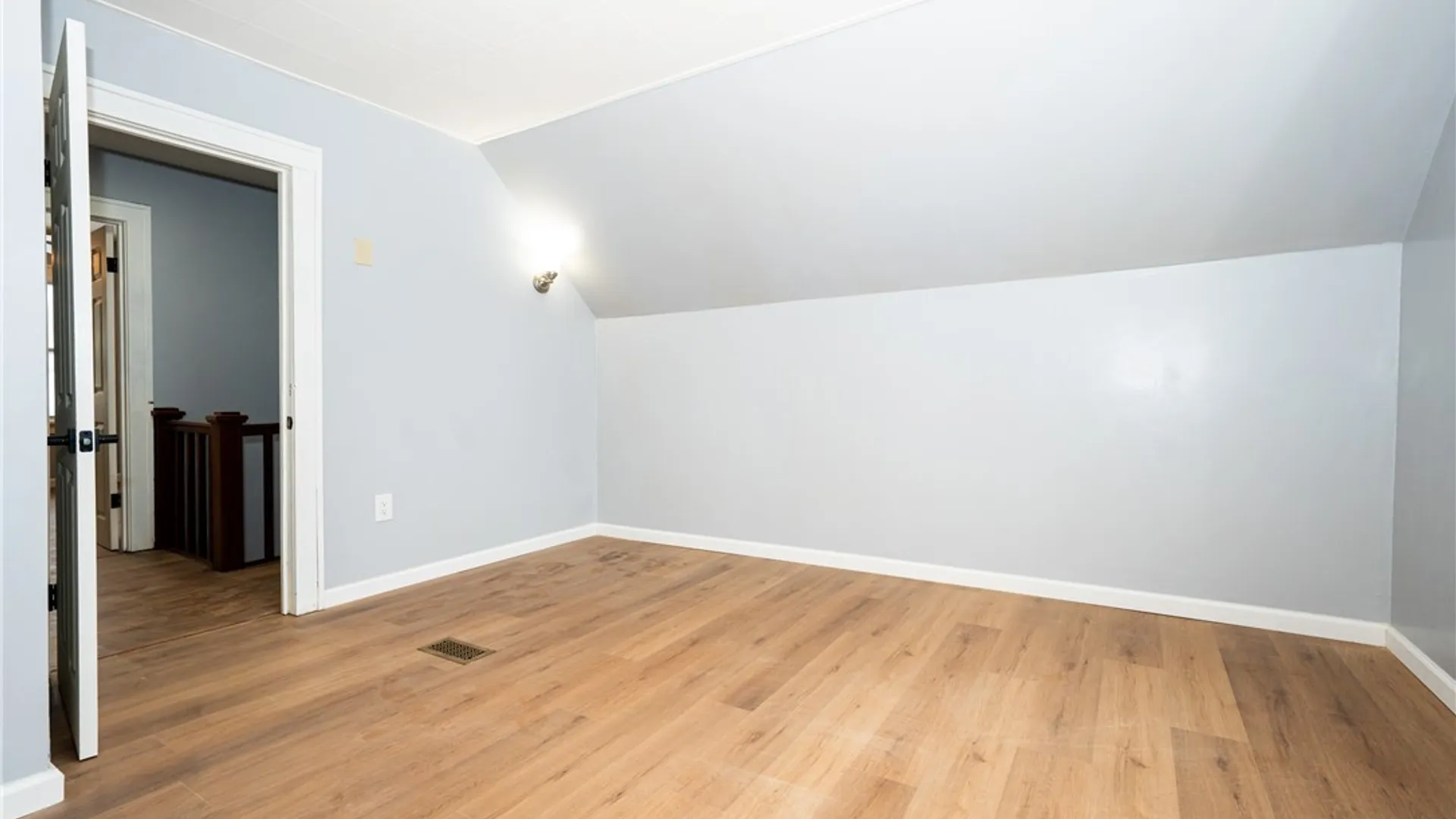 Property at 3654 7th Street, Hamburg, NY 14219 29