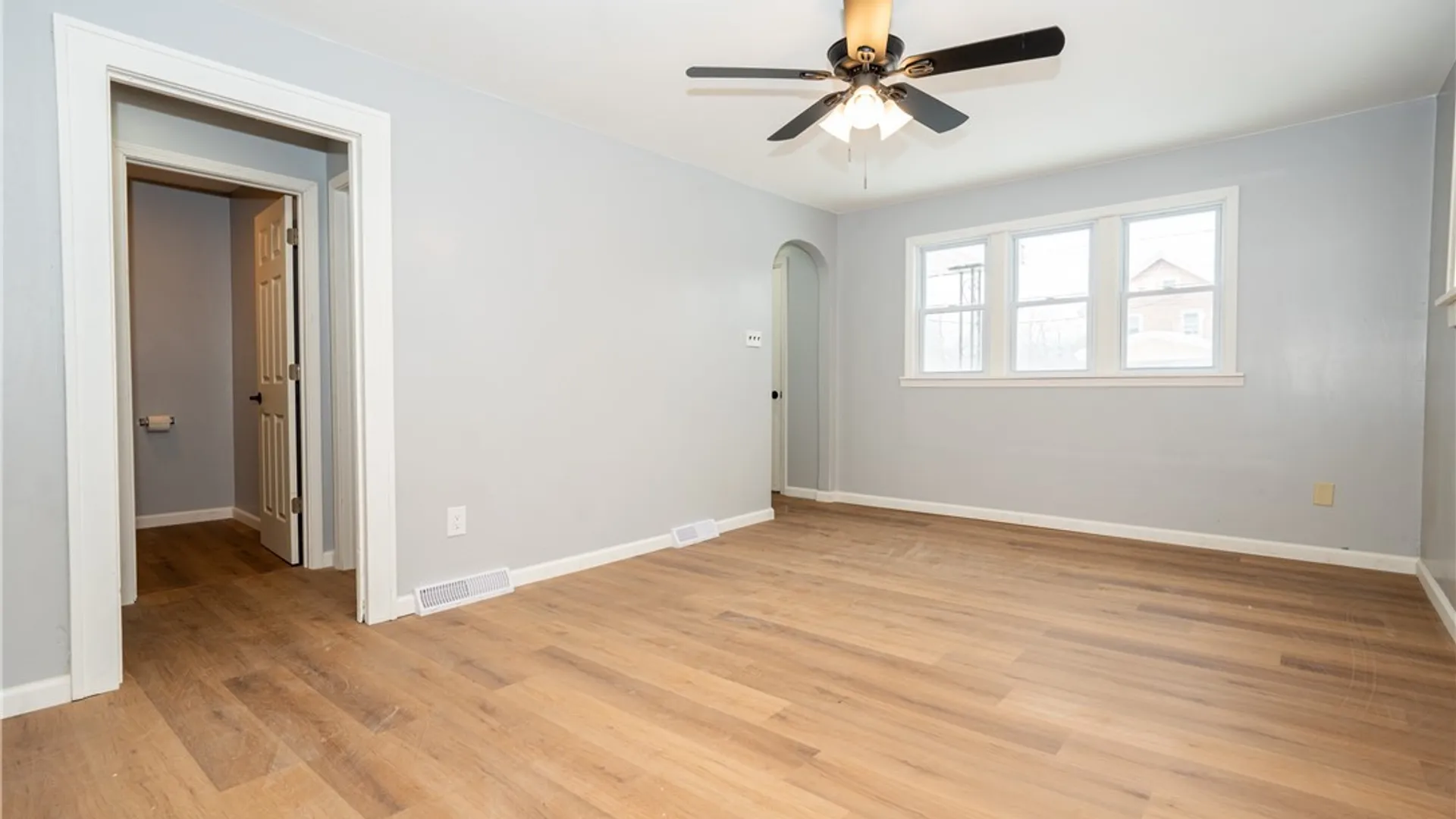 Property at 3654 7th Street, Hamburg, NY 14219 9