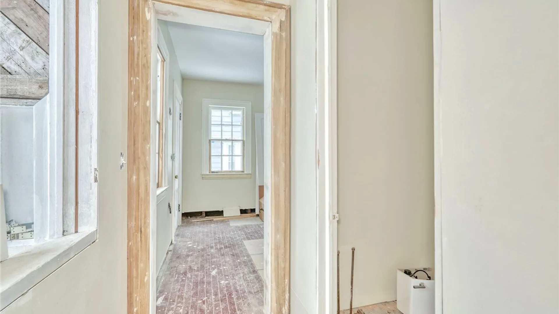 Property at 1120 Park Avenue, Rochester, NY 14610 12