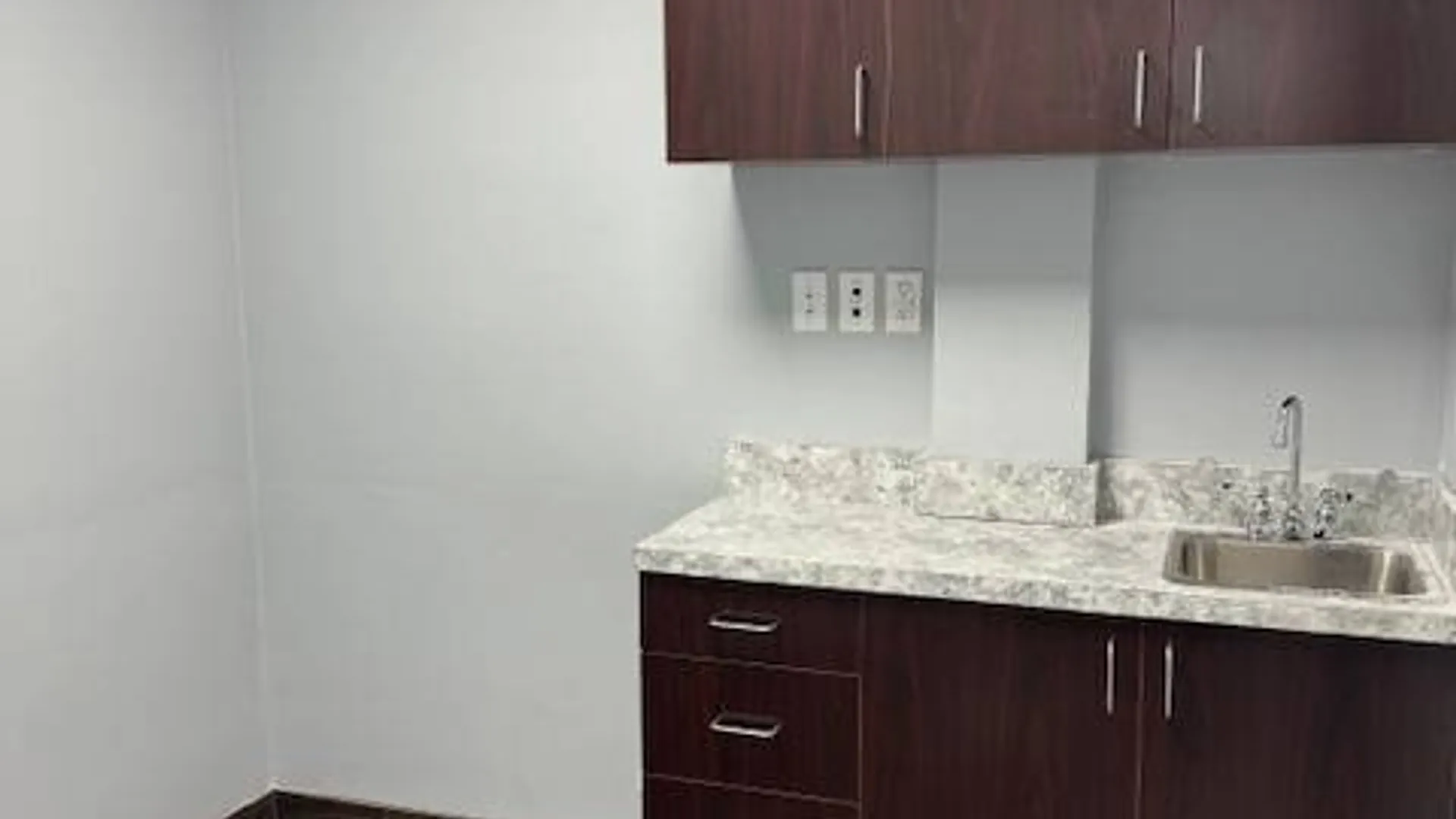 Property at 10-28 154th Street, Whitestone, NY 11357 15