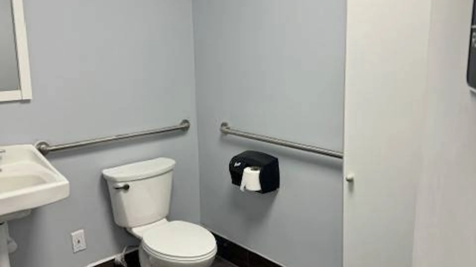 Property at 10-28 154th Street, Whitestone, NY 11357 18
