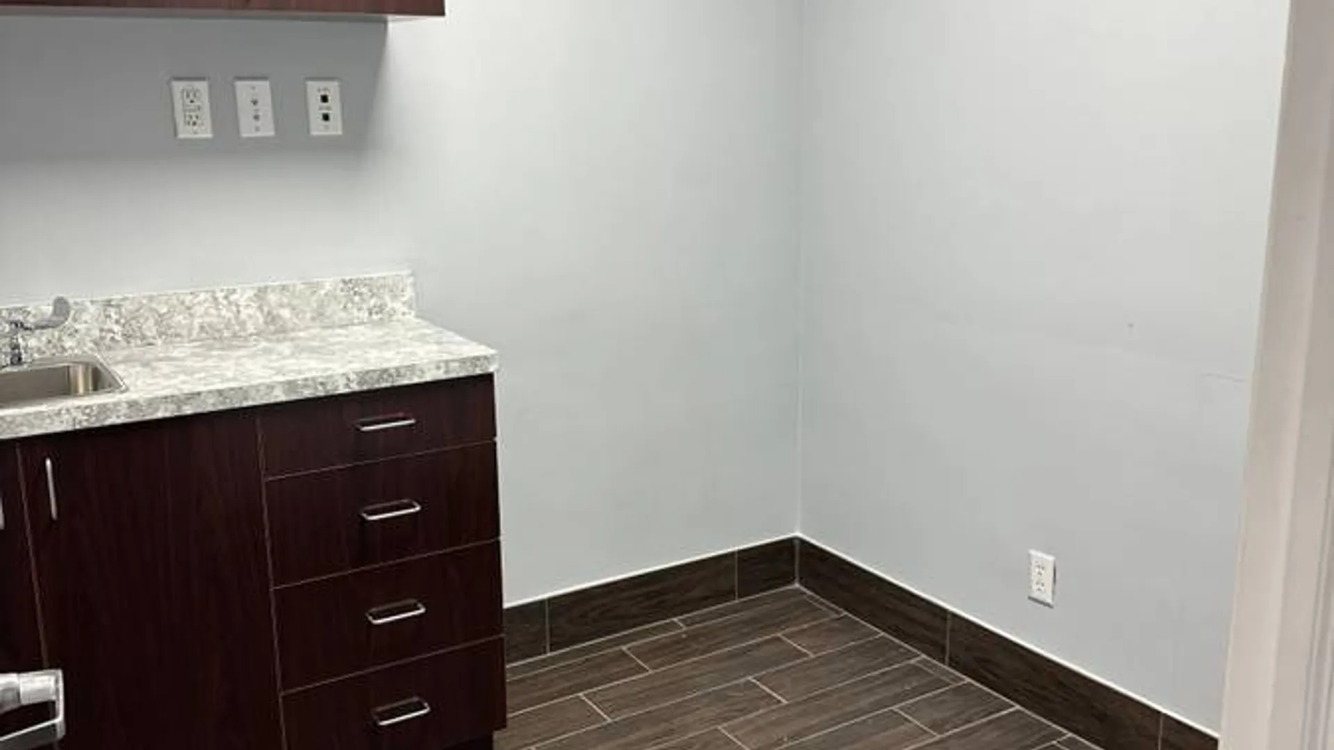 Property at 10-28 154th Street, Whitestone, NY 11357 9