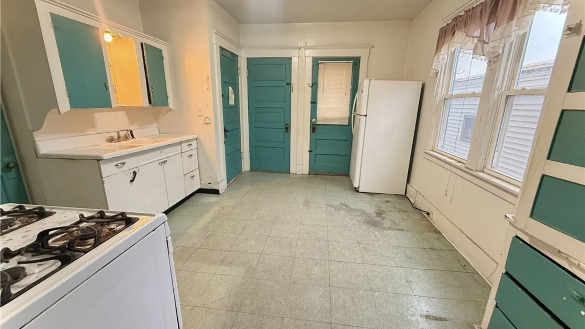 Property at 1115 Genesee Street, Syracuse, NY 13210 39