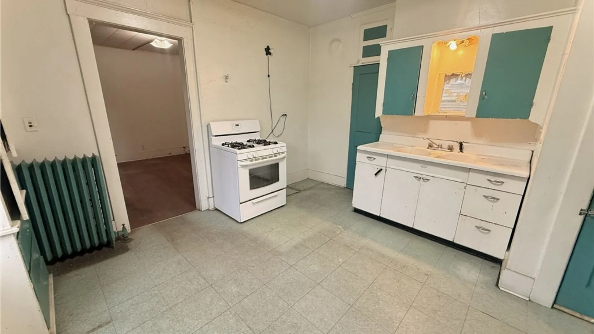 Property at 1115 Genesee Street, Syracuse, NY 13210 40