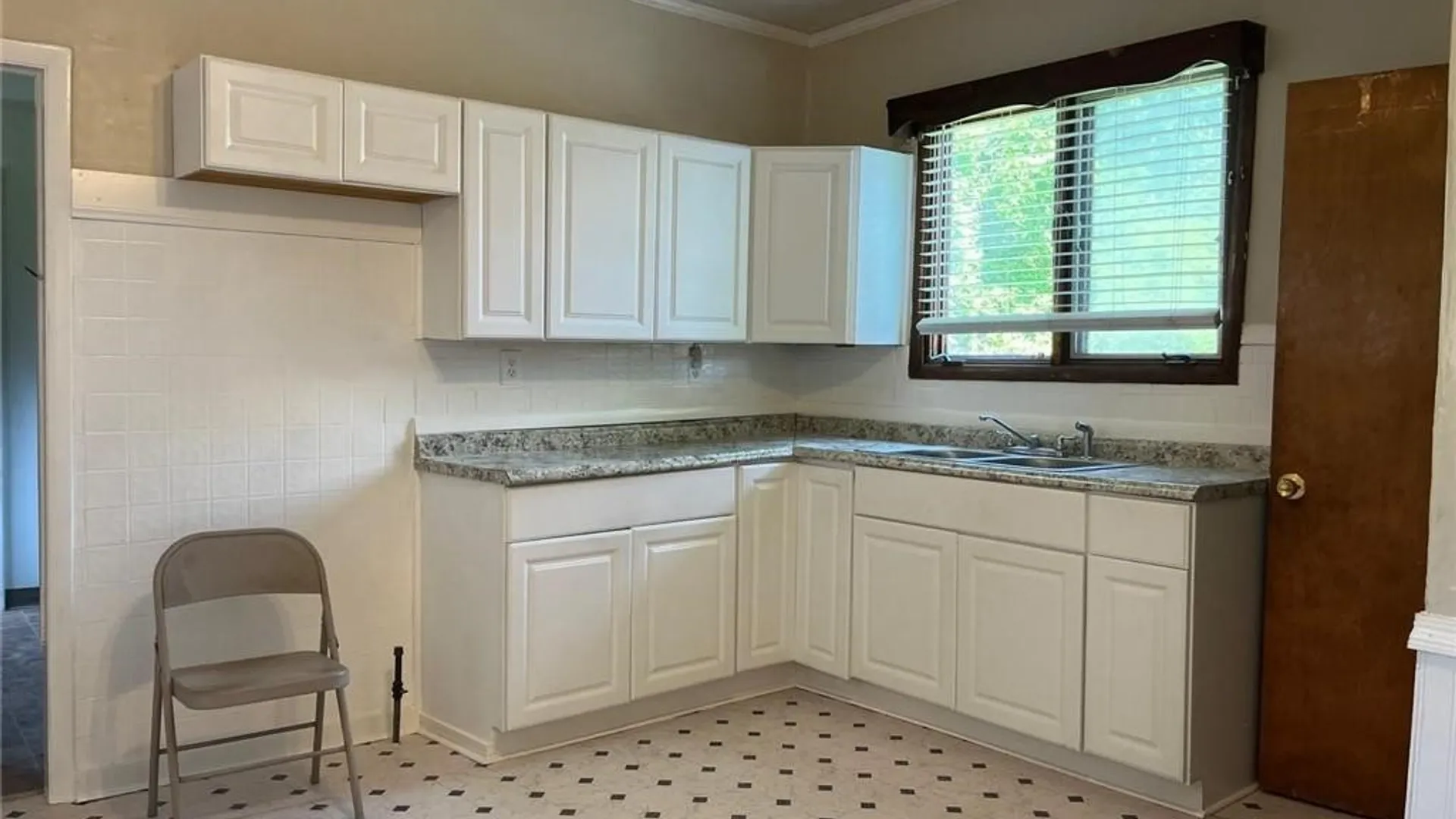 Property at 50 Ideal Street, Buffalo, NY 14206 8