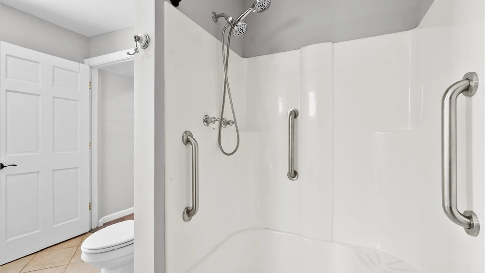 Property at 6982 Webster Road, Auburn, NY 13021 14