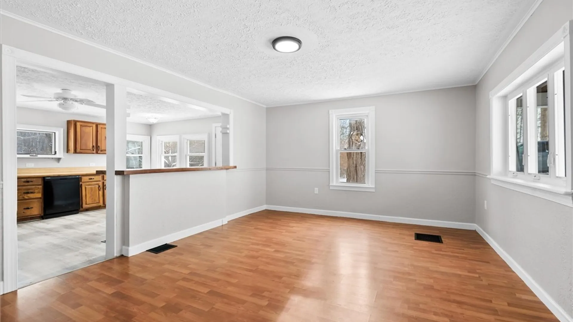 Property at 6982 Webster Road, Auburn, NY 13021 4