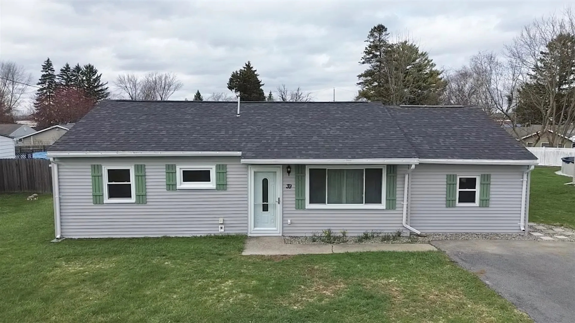 Property at 39 Elmhurst Circle, Aurelius, NY 13021 2