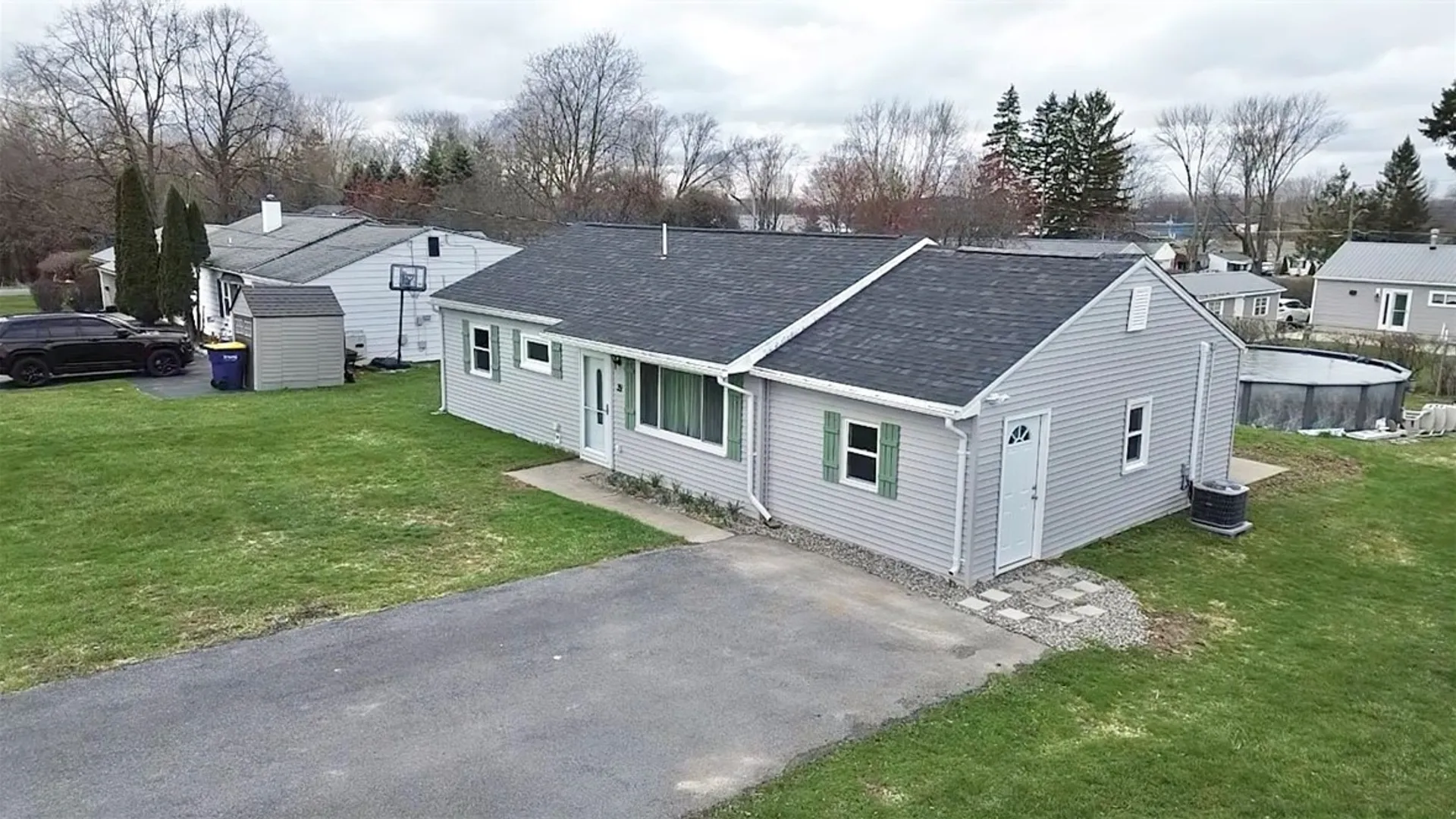 Property at 39 Elmhurst Circle, Aurelius, NY 13021 3