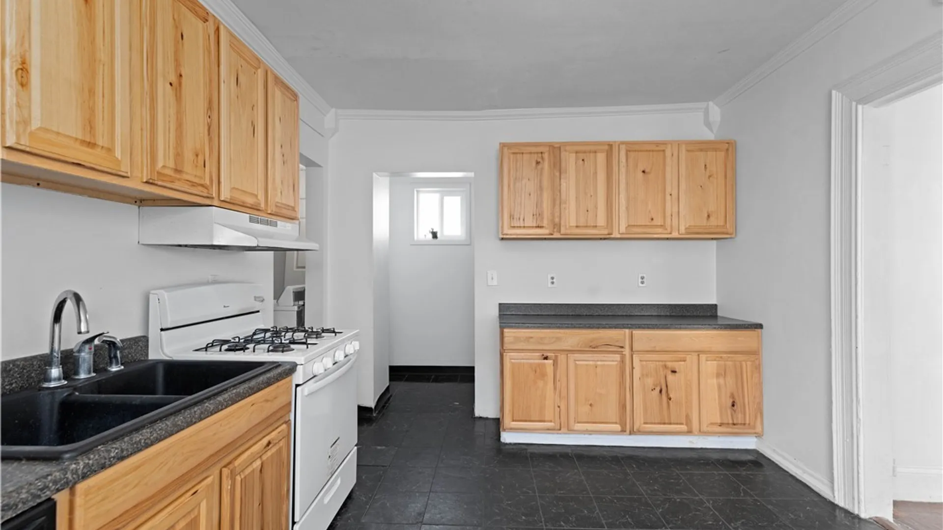 Property at 170 8th Street, Oswego, NY 13126 22