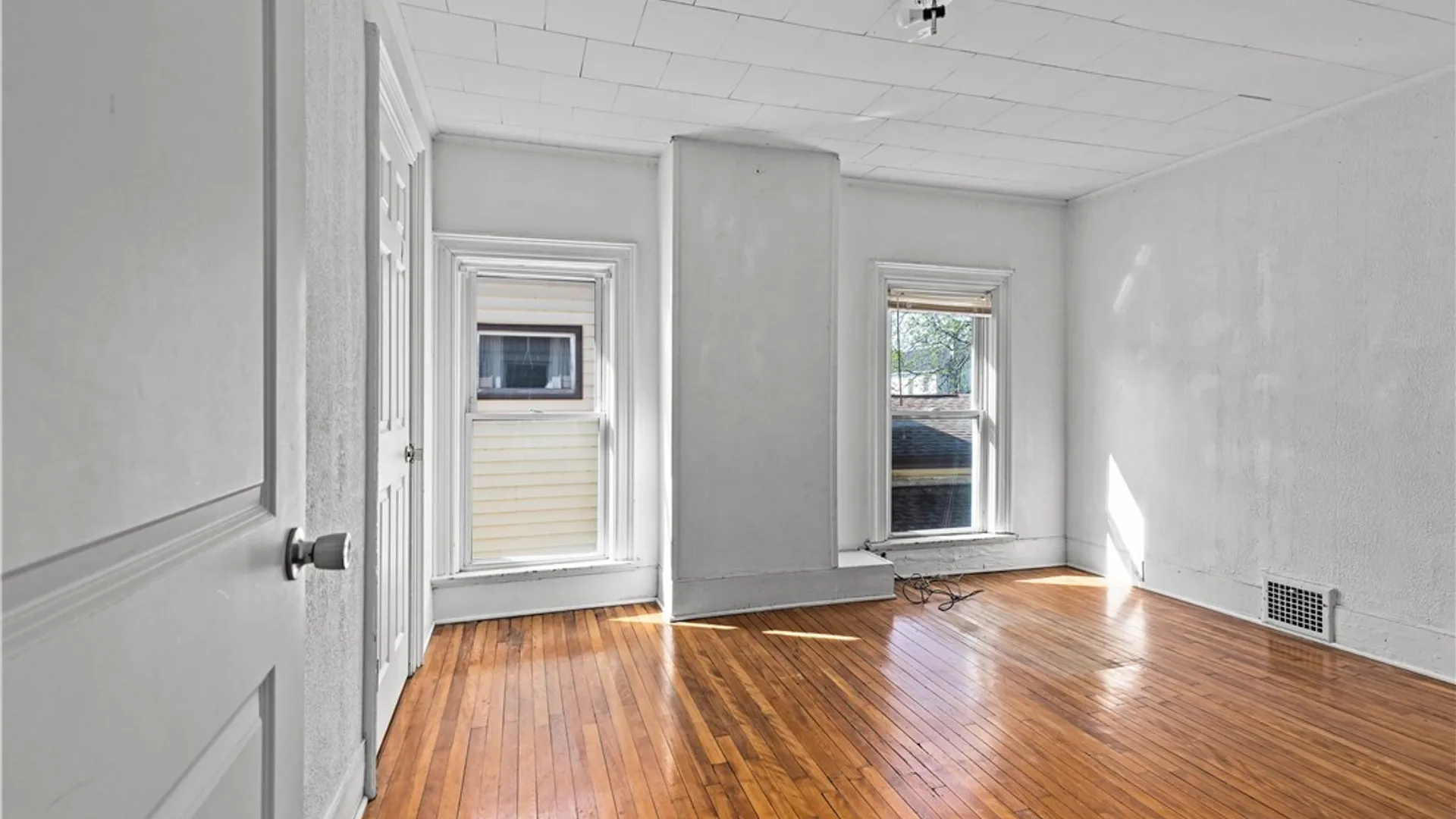 Property at 170 8th Street, Oswego, NY 13126 3