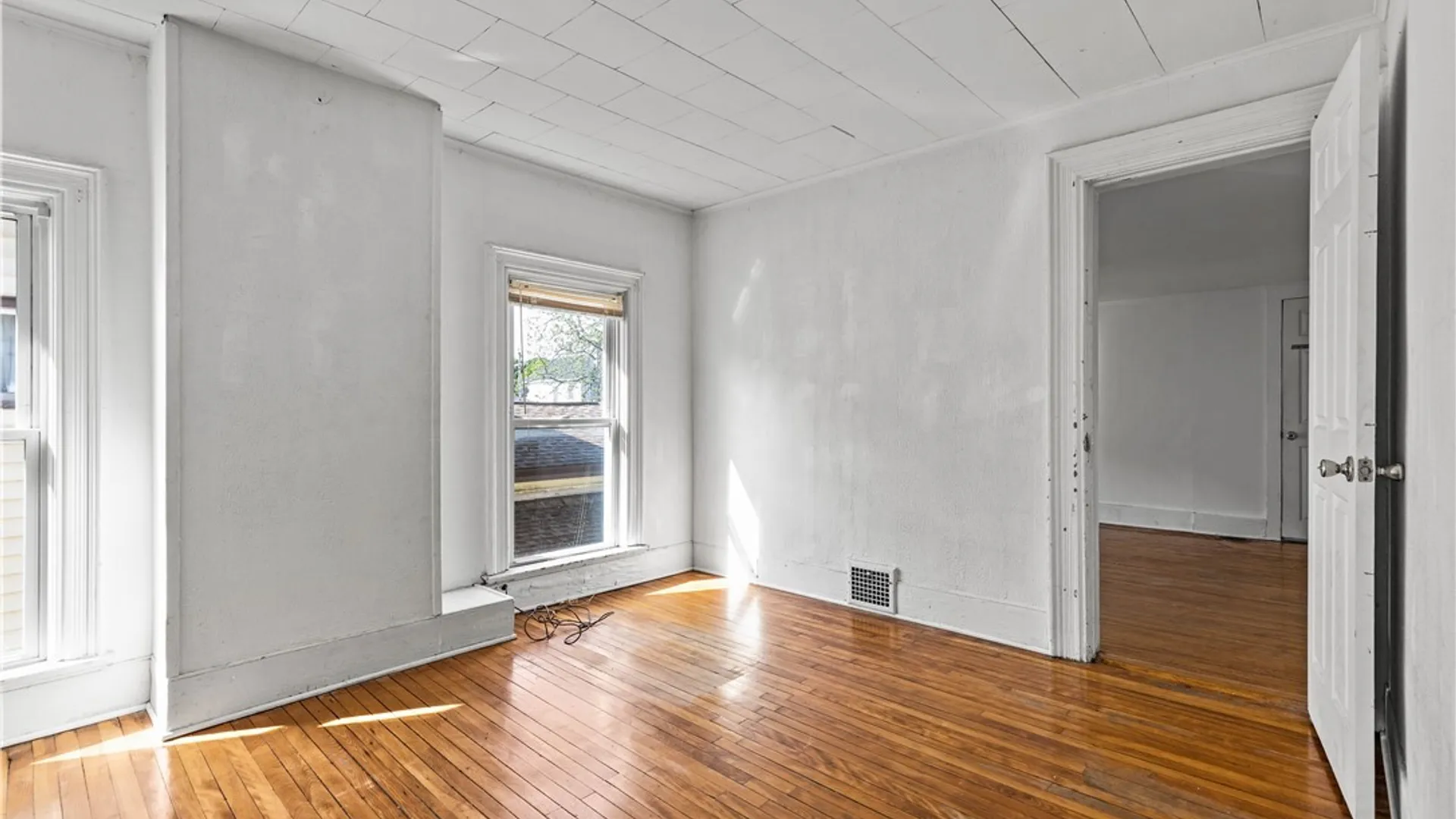Property at 170 8th Street, Oswego, NY 13126 4