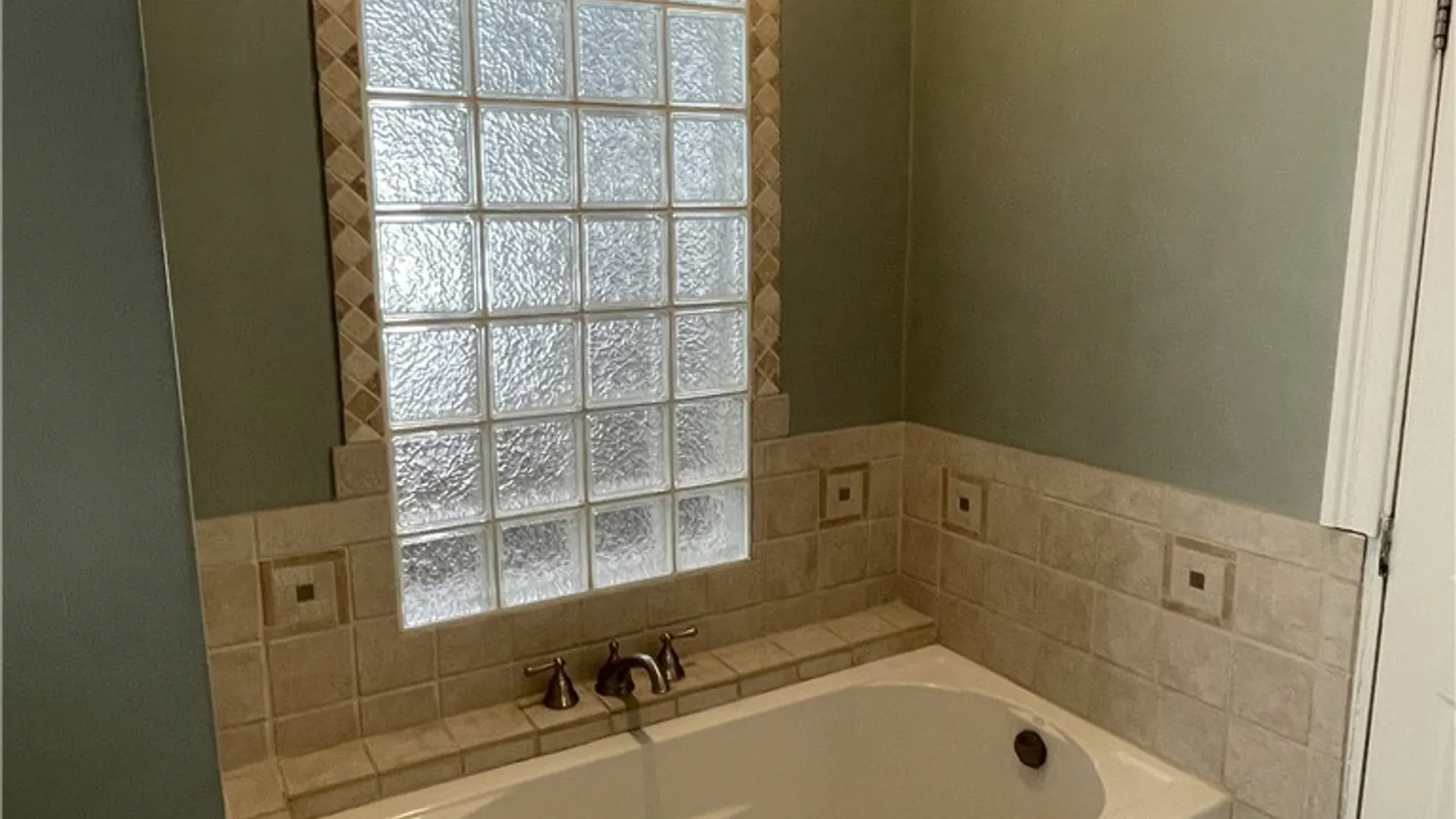 Property at 262 Washington Boulevard, Oswego, NY 13126 17