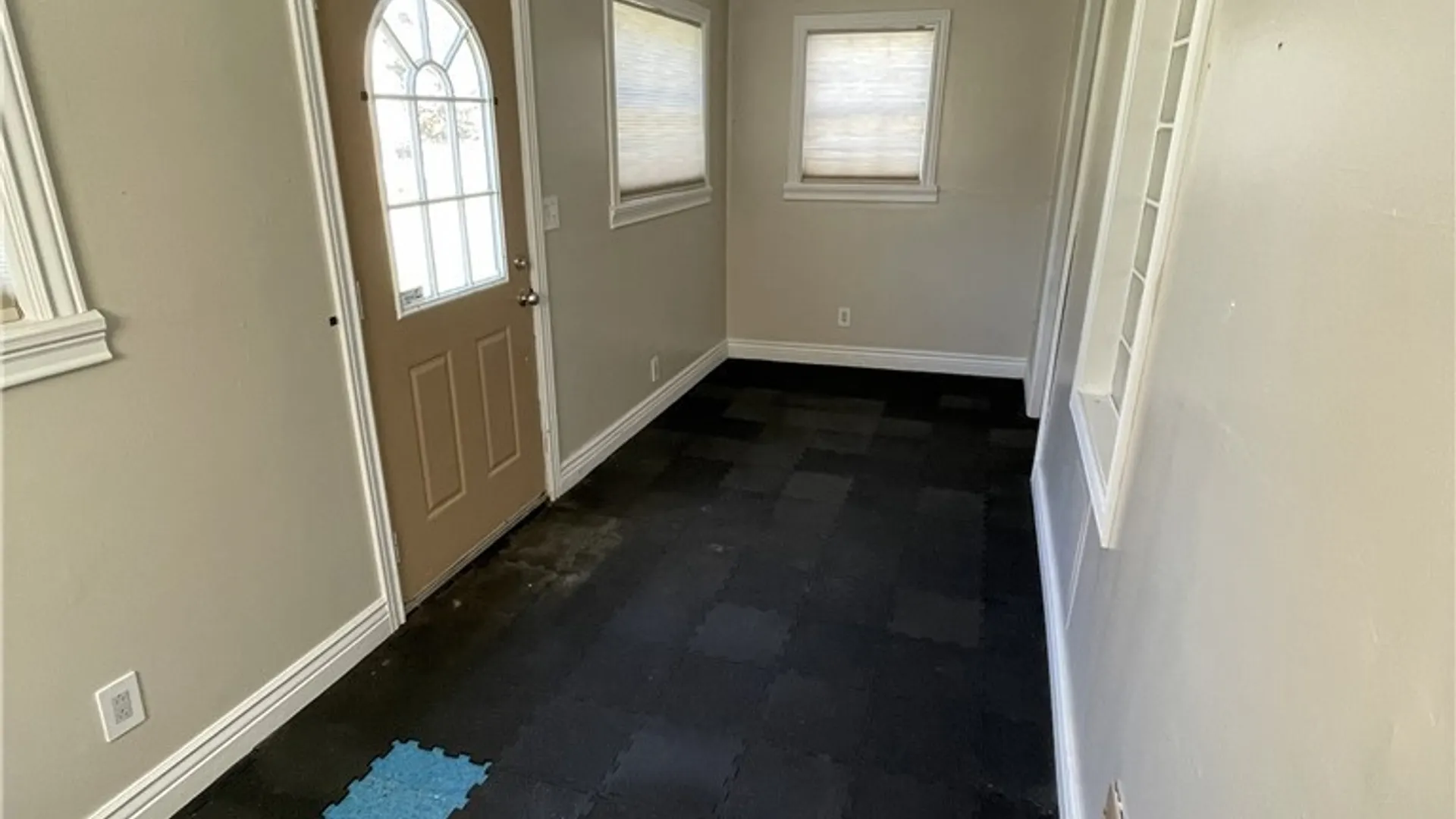 Property at 262 Washington Boulevard, Oswego, NY 13126 26