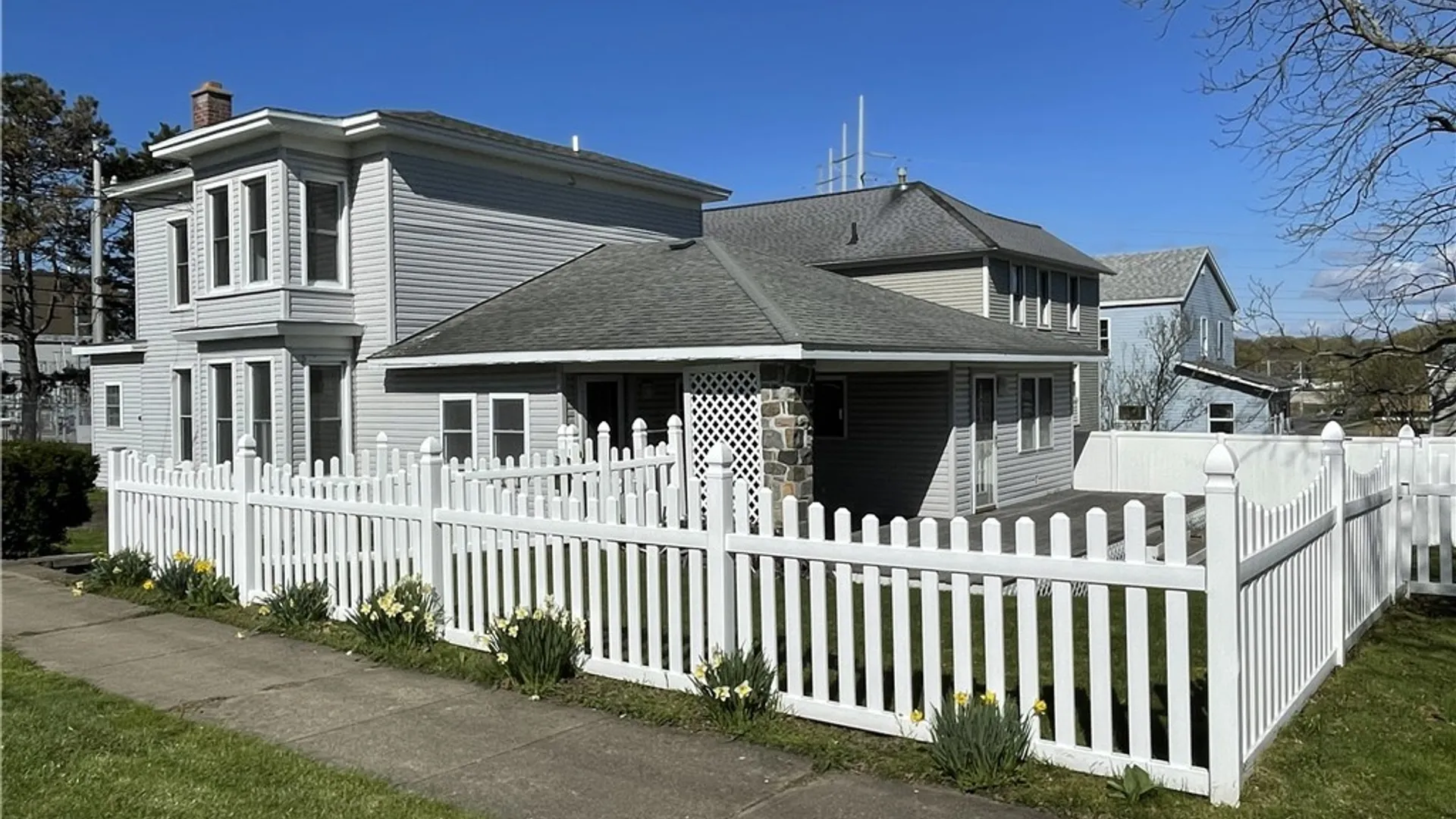 Property at 262 Washington Boulevard, Oswego, NY 13126 3