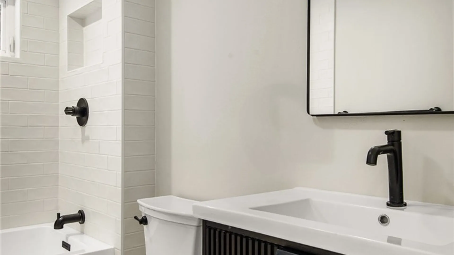 Property at 207 Walnut Street, Middletown, NY 12455 23