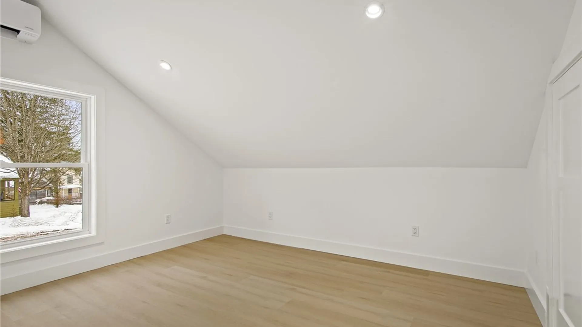 Property at 207 Walnut Street, Middletown, NY 12455 28