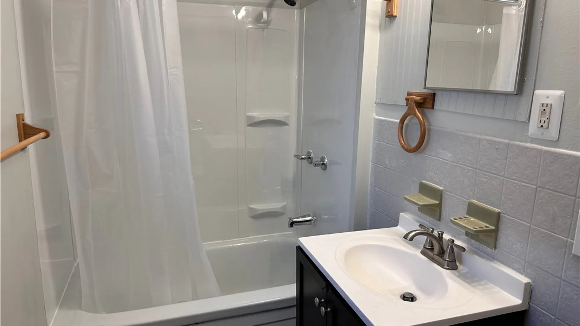 Property at 50 Sherwood Avenue, Rochester, NY 14619 9