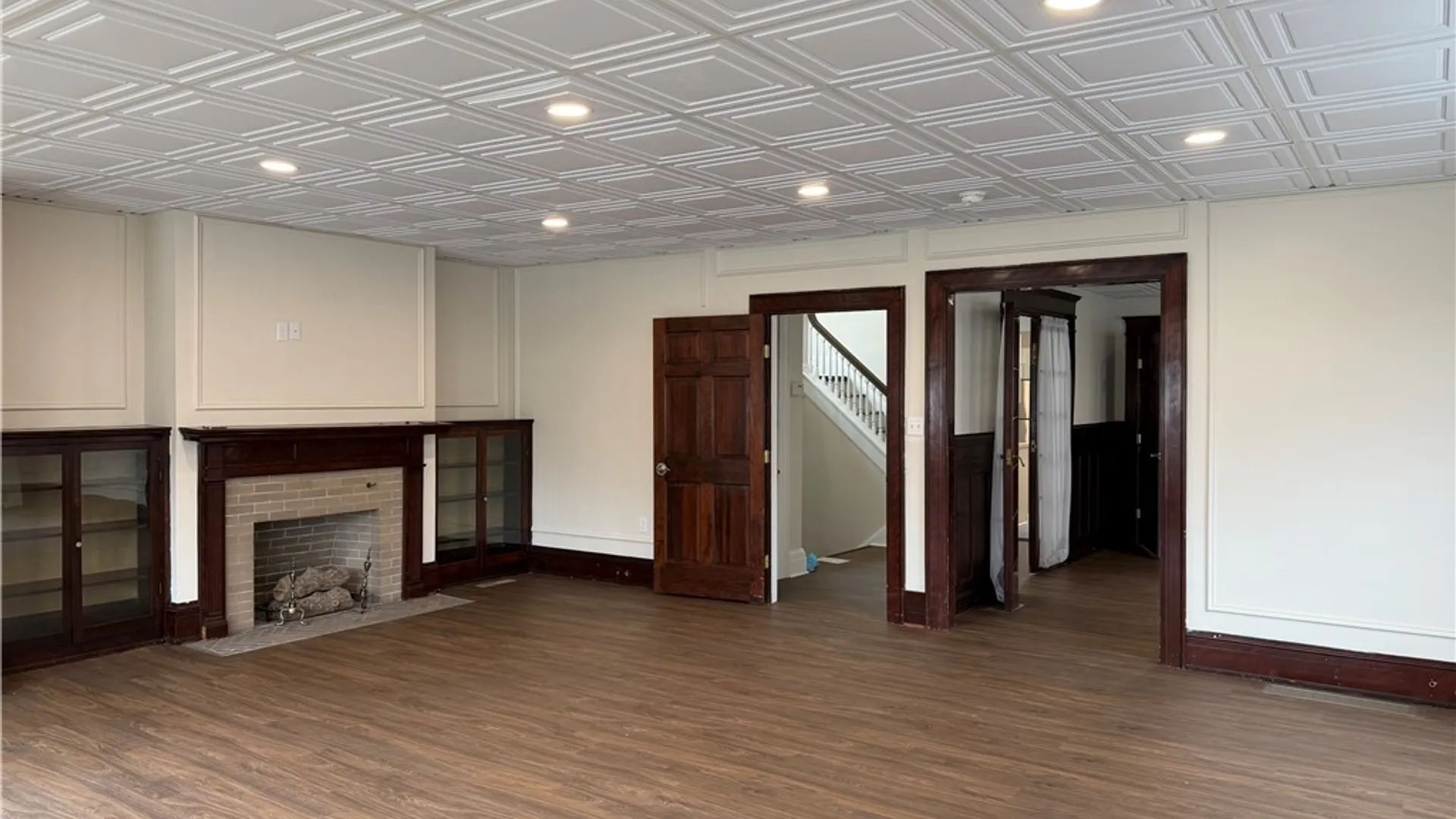Property at 91 Humboldt Parkway, Buffalo, NY 14214 4